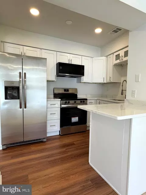 Kitchen - 5772 G Rexford Ct, Springfield, VA 22152 photo 1 of 5