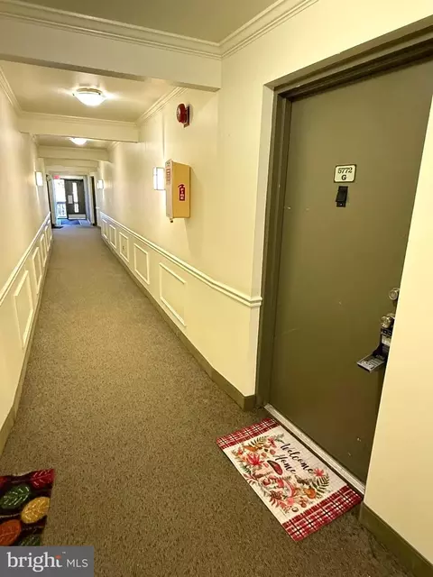 Entry Way - 5772 G Rexford Ct, Springfield, VA 22152 photo 4 of 4