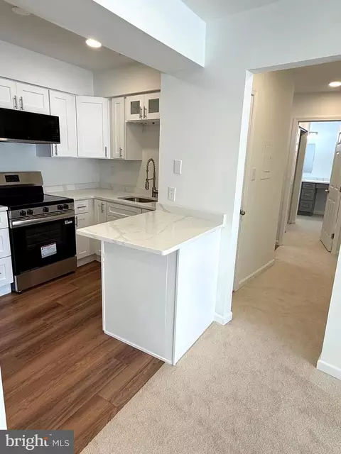 Kitchen - 5772 G Rexford Ct, Springfield, VA 22152 photo 5 of 5