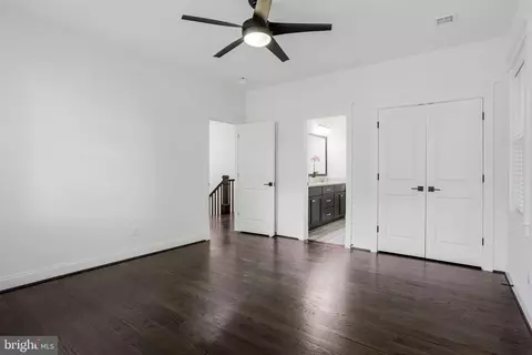 Bedroom - 1712 East Ave, Mclean, VA 22101 photo 7 of 9
