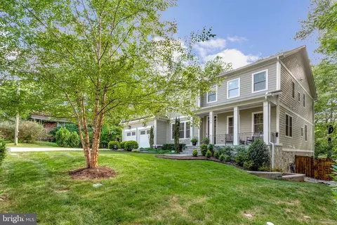 Exterior - 1712 East Ave, Mclean, VA 22101 photo 5 of 23