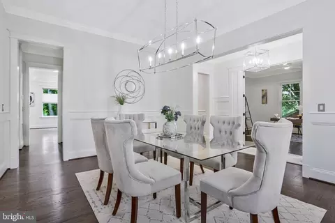 Dining - 1712 East Ave, Mclean, VA 22101 photo 3 of 5