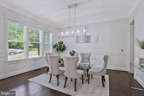 Dining - 1712 East Ave, Mclean, VA 22101 photo 1 of 5