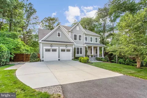 Exterior - 1712 East Ave, Mclean, VA 22101 photo 3 of 23