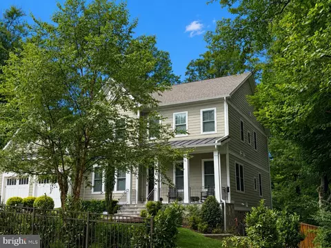 1712 East Ave, Mclean, VA 22101