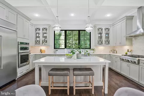 Kitchen - 1712 East Ave, Mclean, VA 22101 photo 4 of 9