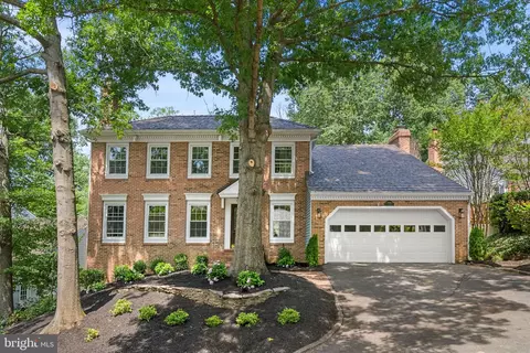 5928 Colfax Ave, Alexandria, VA 22311