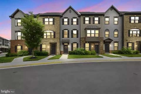 2764 Velocity Rd, Herndon, VA 20171