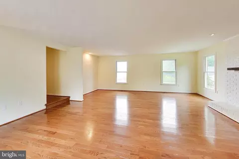 Living - 1018 Salt Meadow Ln, Mclean, VA 22101 photo 6 of 9