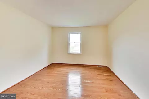 Bedroom - 1018 Salt Meadow Ln, Mclean, VA 22101 photo 4 of 4