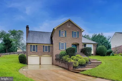 Exterior - 1018 Salt Meadow Ln, Mclean, VA 22101 photo 3 of 6
