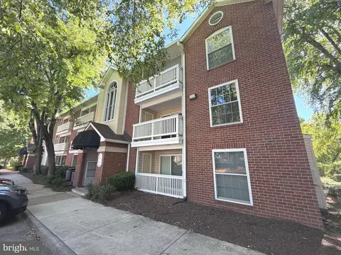 1534 Lincoln Way #204, Mclean, VA 22102