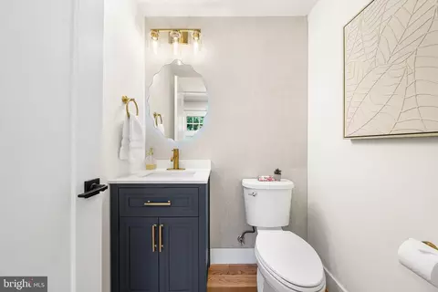 2851 Edgelea Rd, Vienna, VA 22181 photo 15