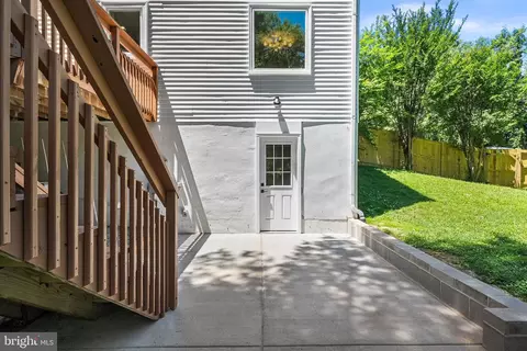 2851 Edgelea Rd, Vienna, VA 22181 photo 53