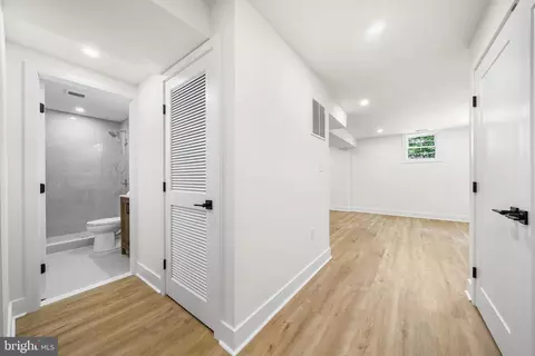 2851 Edgelea Rd, Vienna, VA 22181 photo 50