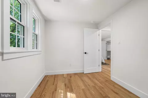 2851 Edgelea Rd, Vienna, VA 22181 photo 41