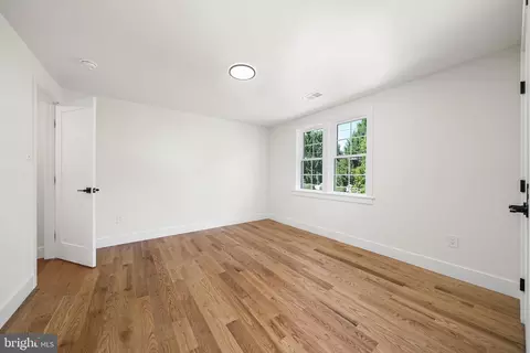 2851 Edgelea Rd, Vienna, VA 22181 photo 36