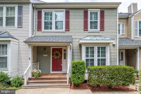8174 Cliffview Ave, Springfield, VA 22153