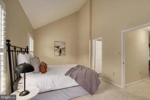 Bedroom - 8174 Cliffview Ave, Springfield, VA 22153 photo 1 of 5