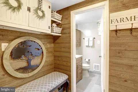 Entry Way - 7505 Hogarth St, Springfield, VA 22151 photo 2 of 2