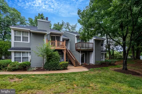 8639 B Beekman Pl, Alexandria, VA 22309