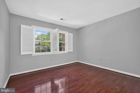 Bedroom - 7328 Aynsley Ln, Mclean, VA 22102 photo 6 of 6