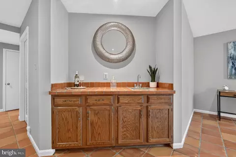 Entry Way - 7328 Aynsley Ln, Mclean, VA 22102 photo 8 of 9