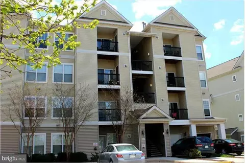5117 E Travis Edward Way #5117E, Centreville, VA 20120