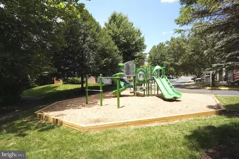 Other - 4113 River Forth Dr, Fairfax, VA 22030 photo 19 of 21