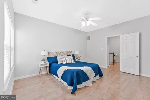 Bedroom - 4113 River Forth Dr, Fairfax, VA 22030 photo 1 of 3