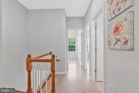 Entry Way - 4113 River Forth Dr, Fairfax, VA 22030 photo 9 of 9