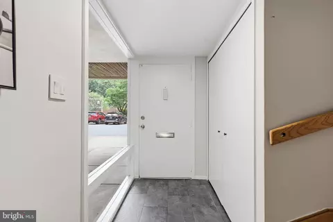 Entry Way - 11510 Maple Ridge Rd, Reston, VA 20190 photo 1 of 2