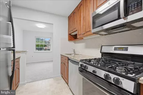 Kitchen - 1923 Wilson Ln #201, Mclean, VA 22102 photo 3 of 3