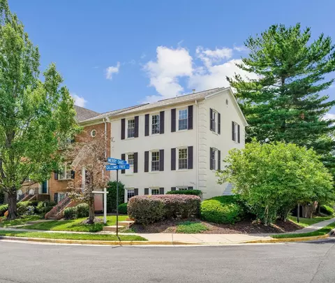 2000 Gallows Tree Ln, Vienna, VA 22182