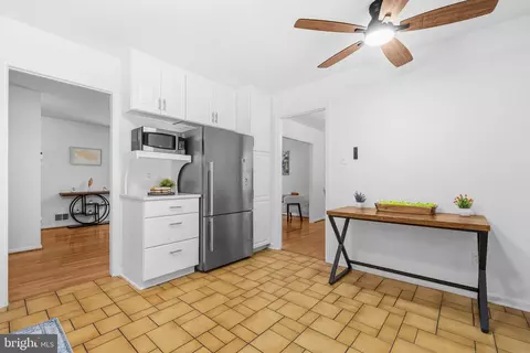 Entry Way - 7233 Ashview Dr, Springfield, VA 22153 photo 2 of 2