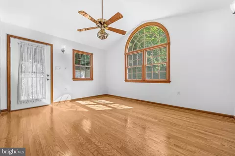 Living - 7233 Ashview Dr, Springfield, VA 22153 photo 3 of 3