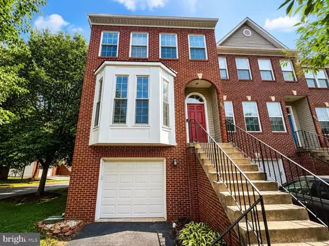 2545 James Monroe Cir, Herndon, VA 20171