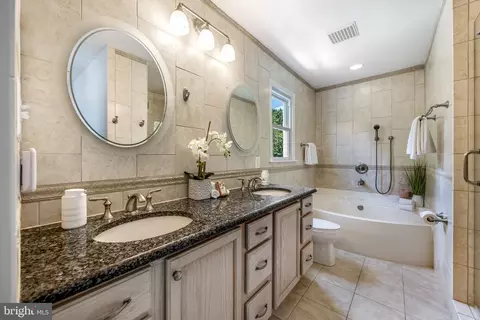 Bath - 7808 Braemar Way, Springfield, VA 22153 photo 2 of 4