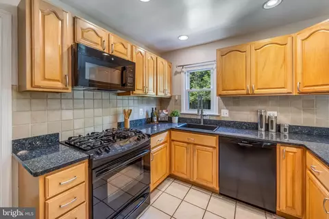 Kitchen - 7808 Braemar Way, Springfield, VA 22153 photo 3 of 5