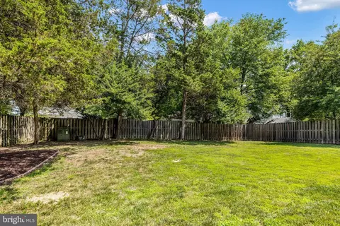 Exterior - 7808 Braemar Way, Springfield, VA 22153 photo 7 of 9