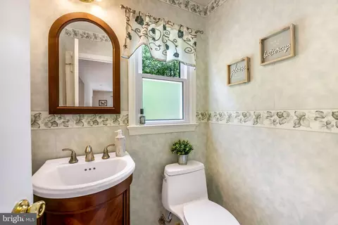 Bath - 7808 Braemar Way, Springfield, VA 22153 photo 1 of 4