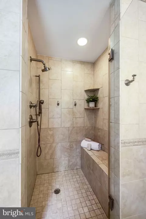 Bath - 7808 Braemar Way, Springfield, VA 22153 photo 3 of 4