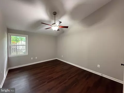 Bedroom - 7412 Axton St, Springfield, VA 22151 photo 3 of 10