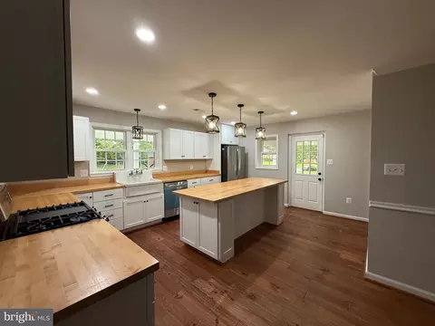 Kitchen - 7412 Axton St, Springfield, VA 22151 photo 5 of 5