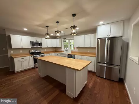 Kitchen - 7412 Axton St, Springfield, VA 22151 photo 2 of 5