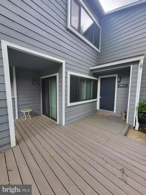 1904 A Villaridge Dr, Reston, VA 20191