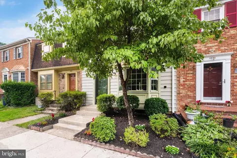 4812 Nash Dr, Fairfax, VA 22032