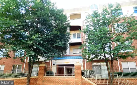 1855 Stratford Park Pl #103, Reston, VA 20190