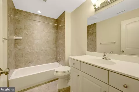 Bath - 6700 Norview Ct, Springfield, VA 22152 photo 8 of 8