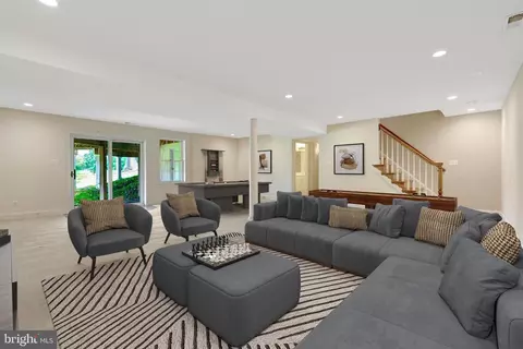 Living - 6700 Norview Ct, Springfield, VA 22152 photo 7 of 8
